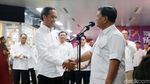 Hormat, Salam Komando dan Pelukan Jokowi-Prabowo