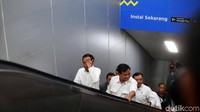 Sebelumnya kedua tokoh ini bertemu di Stasiun MRT Lebak Bulus, kemudian naik MRT bersama ke Stasiun MRT Senayan, dilanjutkan ke Mall fX Sudirman untuk makan bersama.