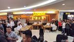 Momen Jokowi-Prabowo Bertemu, Naik MRT hingga Makan Siang Bersama