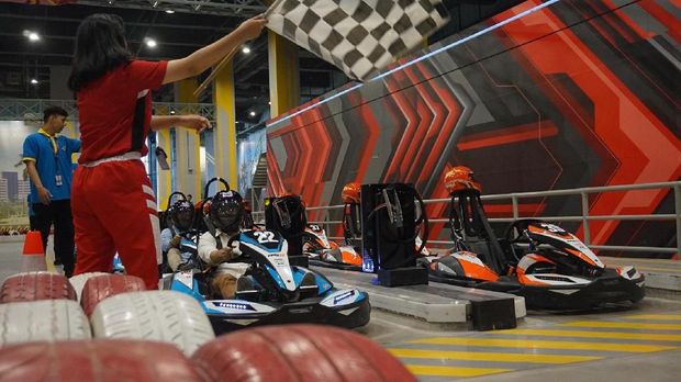 Akhir Pekan di Trans Studio Cibubur, Ayo Balapan Formula Kart!