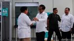 Penuh Tawa, Begini Momen Saat Prabowo Sambut Jokowi