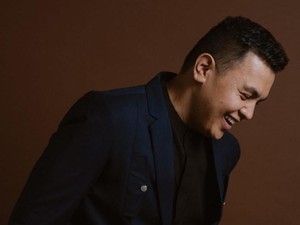 Kenali Lebih dalam Tulus yang Telah Satu Dekade Berkarya