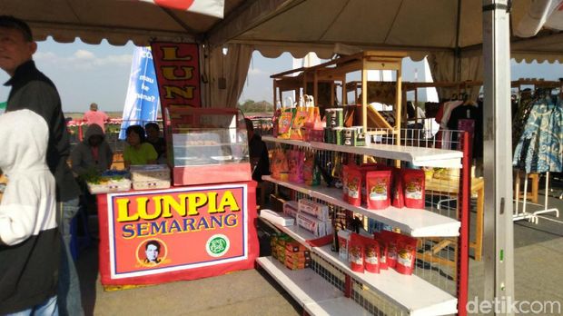 Belanja Oleh-oleh Sampai Nonton Via Vallen Bisa di MXGP Semarang