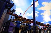 Bat Glider, Melayang Seru di Trans Studio Cibubur