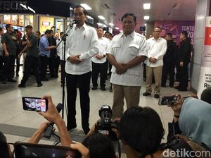 Jokowi Ungkap Alasan Bertemu dengan Prabowo di MRT