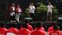 Sandi sempat menjadi kandidat wapres No 2, sedangkan Erick Thohir adalah ketua tim pemenangan Jokowi-Maruf.