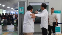 Sebelumnya, Jokowi menekankan upaya untuk rekonsiliasi dengan Prabowo bisa dilakukan di mana saja. Jokowi memberi contoh rekonsiliasi dengan berkuda atau naik MRT.