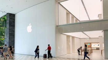 Toko resmi Apple ini punya dua lantai. (Foto: Dok. 9to5mac)