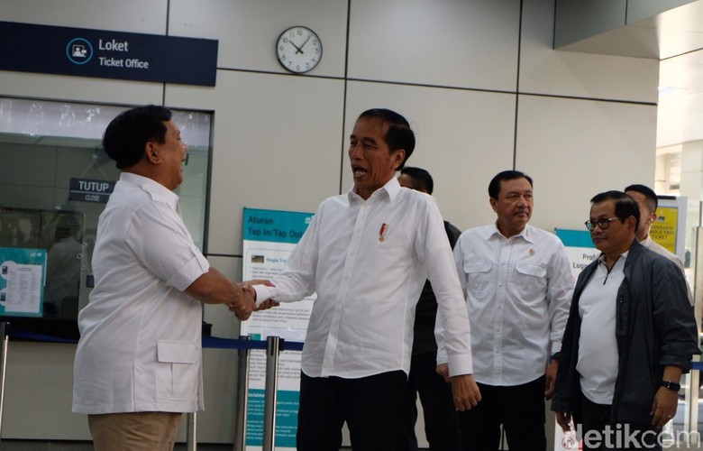 Soal Pertemuan dengan Prabowo, Jokowi: Bicara dari Hati ke Hati Soal Pertemuan dengan Prabowo, Jokowi: Bicara dari Hati ke Hati