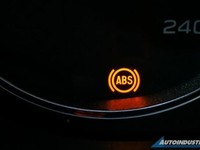 Sudah Tahu Belum Arti Simbol di Dashboard Mobil?