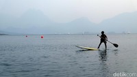 Soal keamanan, jangan khawatir. Setiap pengunjung akan dibekali life jacket agar tidak tenggelam. (Dian Firmansyah/detikcom) 