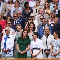 Final Tunggal Putri Wimbledon 2019 kedatangan tamu spesial. Dari keluarga Kerajaan Inggris, hadir Kate Middleton dan Meghan Markle untuk menyaksikan perebutan gelar juara antara Serena Williams dan Simona Halep di All England Lawn Tennis, Sabtu (13/7/2019). Foto: Getty Images