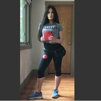 Sebelumnya Sports Illustrated Swimsuit Issue tidak pernah menampilkan seorang wanita berusia lima puluhan yang bukan model atau selebritas. Jodi pun kini masih dalam tahap casting bersama model-model lain yang jauh lebih muda. Foto: Instagram