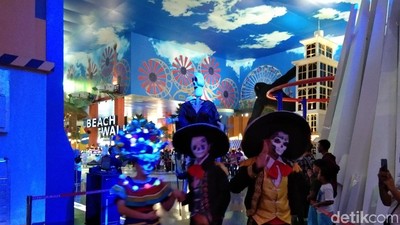 Foto Liburan Bahagia di Trans Studio Cibubur