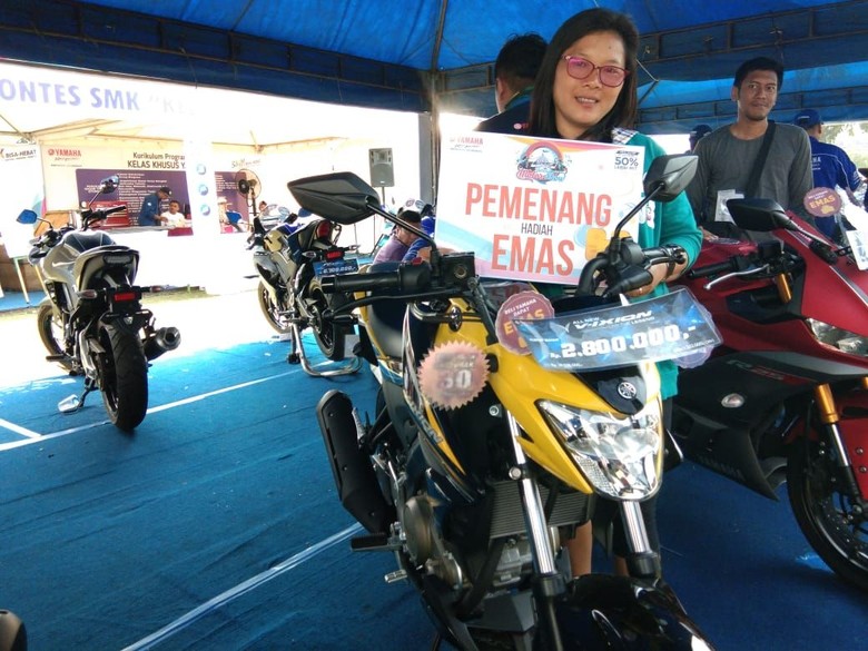 Gembiranya Kurniati, Beli Motor Dapat Hadiah Logam Mulia Gembiranya Kurniati, Beli Motor Dapat Hadiah Logam Mulia