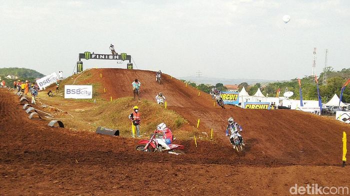 Semarang menjajaki peluang kembali jadi tuan rumah MXGP. (Foto: Angling Adhitya Purbaya/detikSport) Semarang menjajaki peluang kembali jadi tuan rumah MXGP. (Foto: Angling Adhitya Purbaya/detikSport)