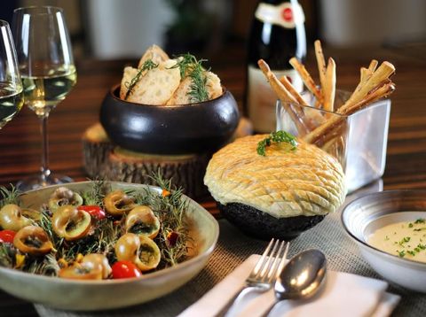Rayakan 'Bastile Day' dengan 'Fish en Croute' dari Chef Paul Bocuse