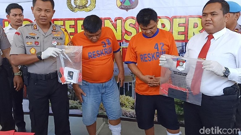 Rampas Uang Rp 40 Juta, 2 Bandit Jalanan di Kediri Dilumpuhkan Rampas Uang Rp 40 Juta, 2 Bandit Jalanan di Kediri Dilumpuhkan