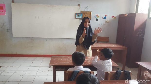 Honorer SD di Pandeglang Jadikan Toilet Sekolah Sebagai Tempat Tinggal