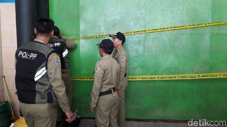 Tempat Karaoke di Demak yang Nekat Buka Setelah Disegel Dipolisikan Tempat Karaoke di Demak yang Nekat Buka Setelah Disegel Dipolisikan