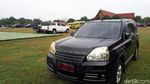 Foto: Mobil-mobil Dinas Pemprov Riau yang Terbengkalai Berbulan-bulan