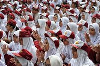 Perbedaan Aturan Seragam Sekolah Lama Dan Baru, Ada Pakaian Adat