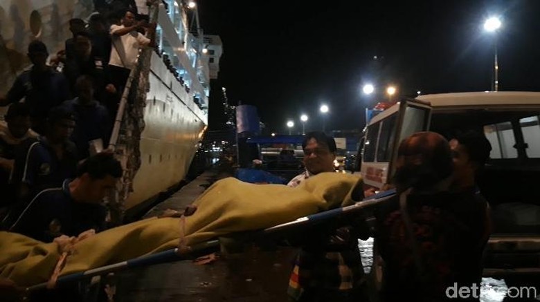 Selamatkan Penumpang Bunuh Diri dari KM Tidar, Arham Hilang di Laut Maluku Selamatkan Penumpang Bunuh Diri dari KM Tidar, Arham Hilang di Laut Maluku