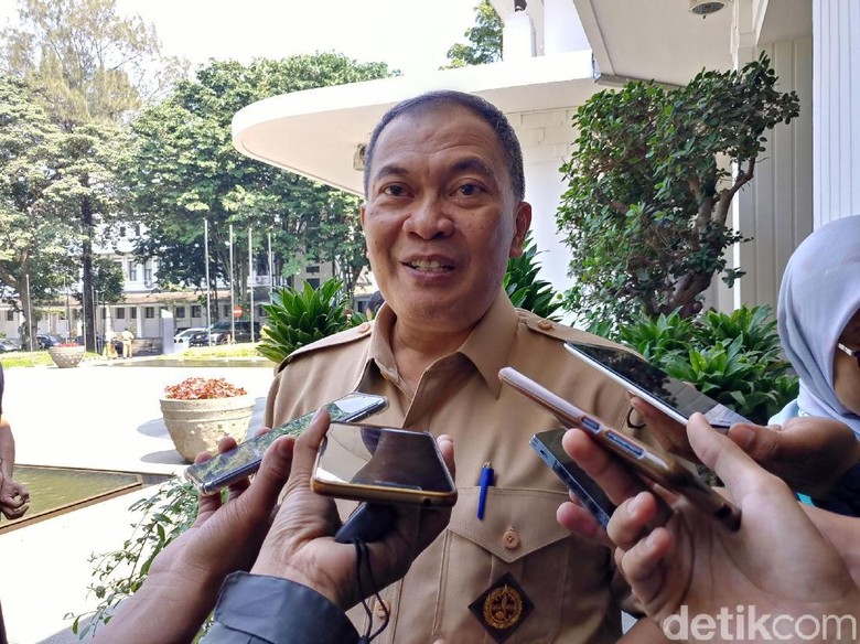 Pemkot Bandung Wacanakan Larangan Sampah dari Luar Daerah Pemkot Bandung Wacanakan Larangan Sampah dari Luar Daerah