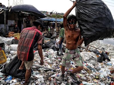 Yang Tersisa di Pemukiman Pemulung BKT Marunda