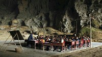 Ada 186 murid yang meminati sekolah ini dan bersemangat untuk menuntut ilmu. Sayang setelah 23 tahun berdiri, sekolah ini terpaksa ditutup oleh pemerintah setempat. Istimewa/crviewer.com.