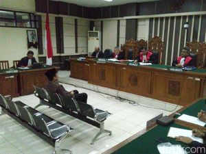 Wakil Ketua DPR Taufik Kurniawan Divonis 6 Tahun Bui Karena Suap