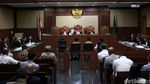 Kala Sofyan Basir Serius Mendengarkan Keterangan Para Saksi