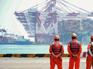 Dampak Perang Dagang, Ekonomi China Terpuruk ke Titik Terendah dalam 27 Tahun