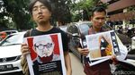Aksi Teatrikal Terkait Kasus Novel Baswedan di Mabes Polri