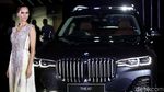 Senyum Menawan di Balik BMW X7