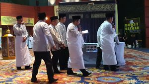 Calhaj Maktour Menempa Diri Sebelum ke Tanah Suci