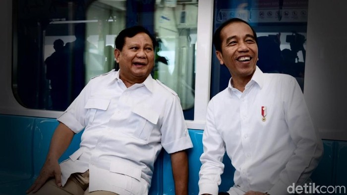 Jokowi-Prabowo bertemu di MRT