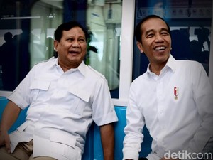 Momen-momen Kebersamaan Jokowi-Prabowo yang Kian Mesra