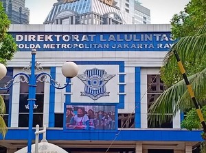 Ratusan Kendaraan Dinas Ditlantas Polda Metro Disemprot Disinfektan Besok