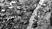 Gempa berkekuatan 7,8 SR juga pernah mengguncang wilayah Haiyuan, Nigxia, China, pada tahun 1920. Bencana itu tak hanya merusak dan menguburkan rumah warga tetapi juga menewaskan ratusan ribu orang dari sejumlah daerah di China. Istimewa/Dok. top10twist.com.