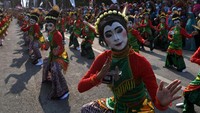 Pagelaran Bojonegoro Thengul International Folklore 2019 digelar untuk memperkenalkan Tari Thengul sebagai ikon budaya Bojonegoro.