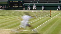 Ini menjadi gelar Wimbledon kelima Djokovic, atau yang ke-16 di seri Grand Slam. Toby Melville/Reuters.
