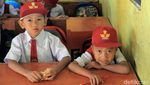 Antusiasme Siswa SD di Hari Pertama Masuk Sekolah