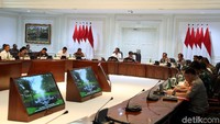 Ketiga, lanjutnya, terkait dengan infrastruktur. 