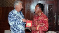 Seminar internasional ini mengambil tema Spice Trade that Connected the East and West.