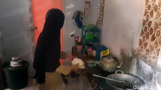 Kabar Gembira untuk Guru yang Bikin Rumah di WC Sekolah