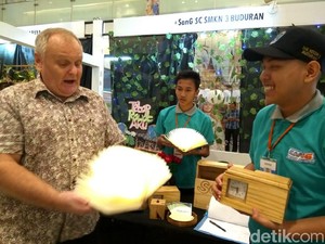 Pelajar SMA dan SMK Operasikan Bisnis Berbasis Sosial di Sekolah