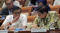Raker tersebut beragendakan penyampaian pandangan mini fraksi terhadap pembahasan Rancangan Undang-Undang (RUU) Desain Industri.