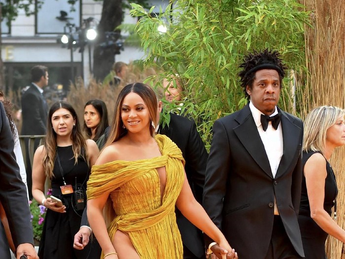 LONDON, ENGLAND - JULY 14:  Beyonce Knowles-Carter and Jay-Z attend the European Premiere of Disneys 