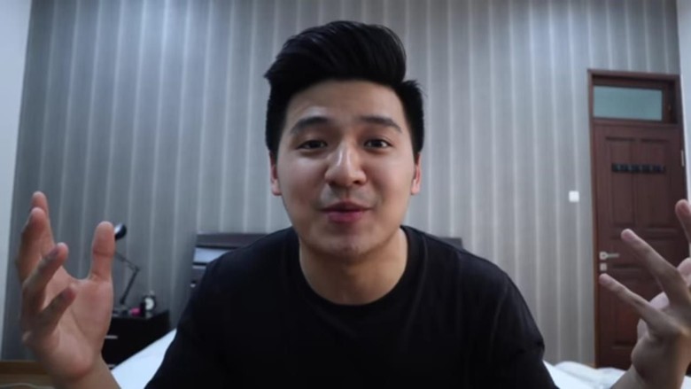 5 Fakta Rius Vernandes yang Dipanggil Polisi karena Menu Viral 5 Fakta Rius Vernandes yang Dipanggil Polisi karena Menu Viral